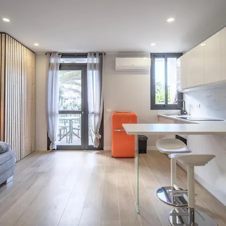 The Little Jewel With Ocean View - Americas Apartmán *