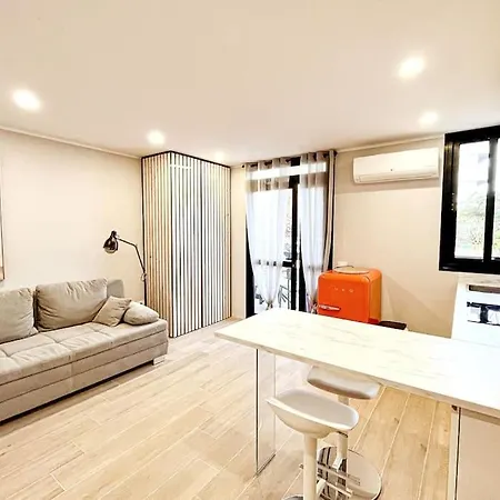 The Little Jewel With Ocean View - Americas Apartment *
